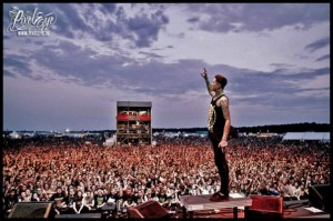 La industria musical reacciona ante la muerte del frontman de Suicide Silence, Mitch Lucker
