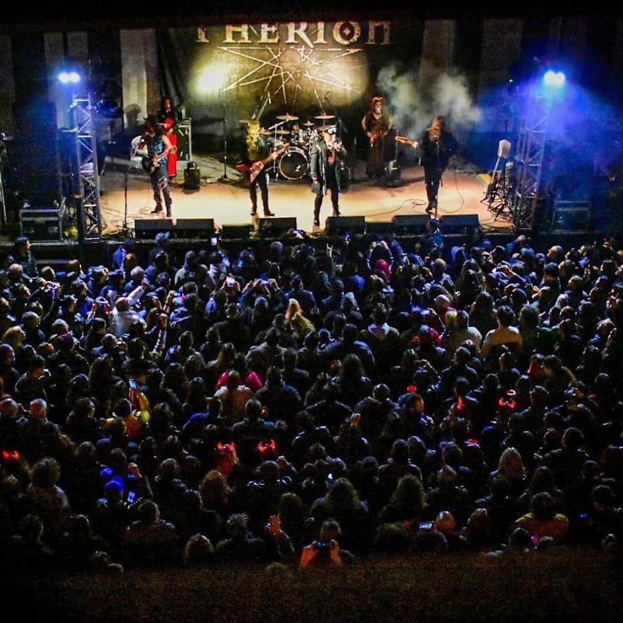 Pistoleros House of Shows